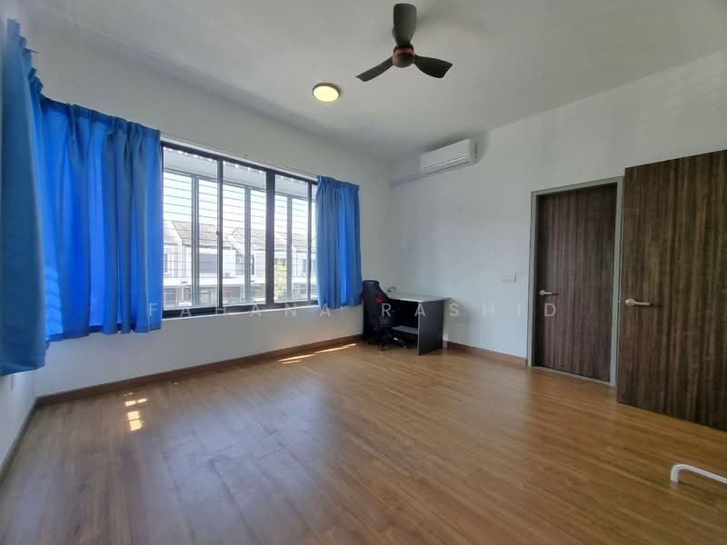 Terraced House for Sale in Elmina (Shah Alam) - Fahana Rashid - Study - PropertyGuru.com.my
