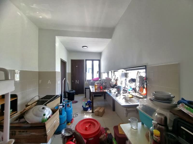 Terraced House for Sale in Elmina (Shah Alam) - Fahana Rashid - Kitchen - PropertyGuru.com.my