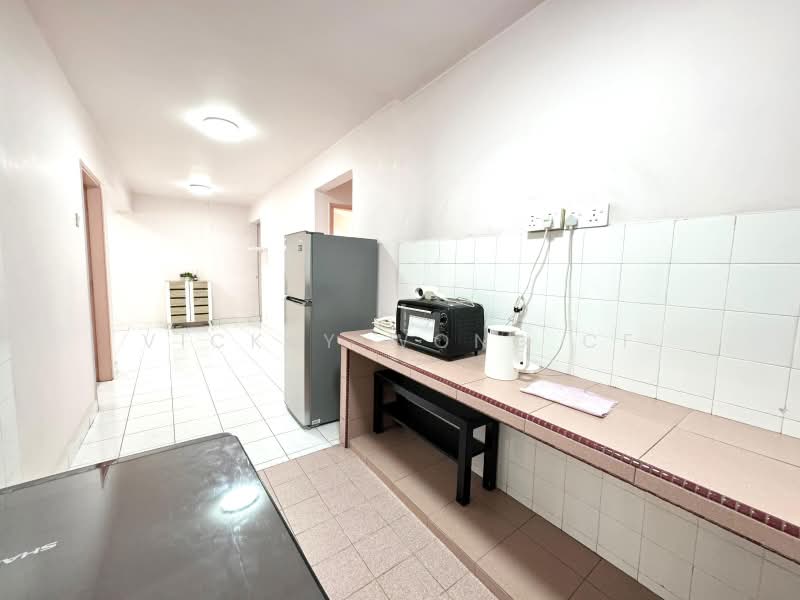 Pangsapuri untuk Dijual di Taman Cahaya - Vickky Wong CF - Kitchen - PropertyGuru.com.my