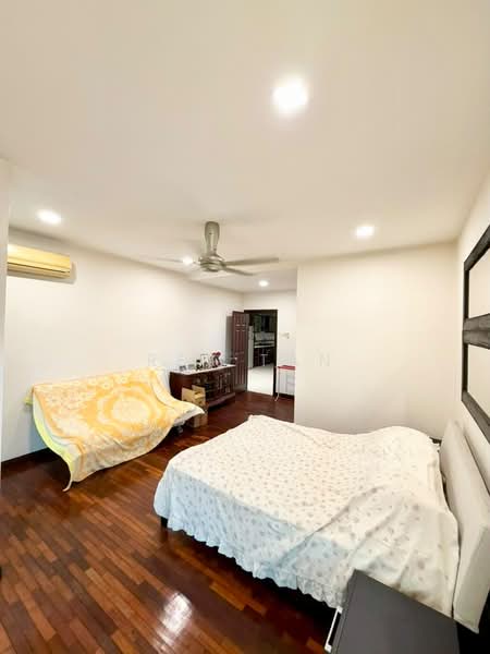 Condominium for Rent at Nadia Parkfront - Rex Tan - Bedroom - PropertyGuru.com.my