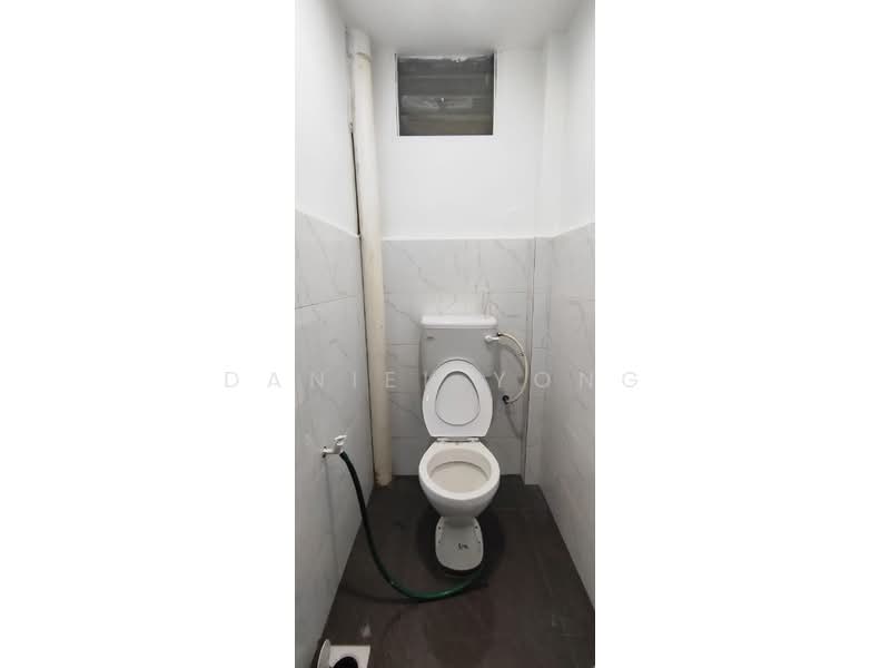 Flat for Sale at Taman Pontian Utama - Daniel Yong - Bathroom - PropertyGuru.com.my