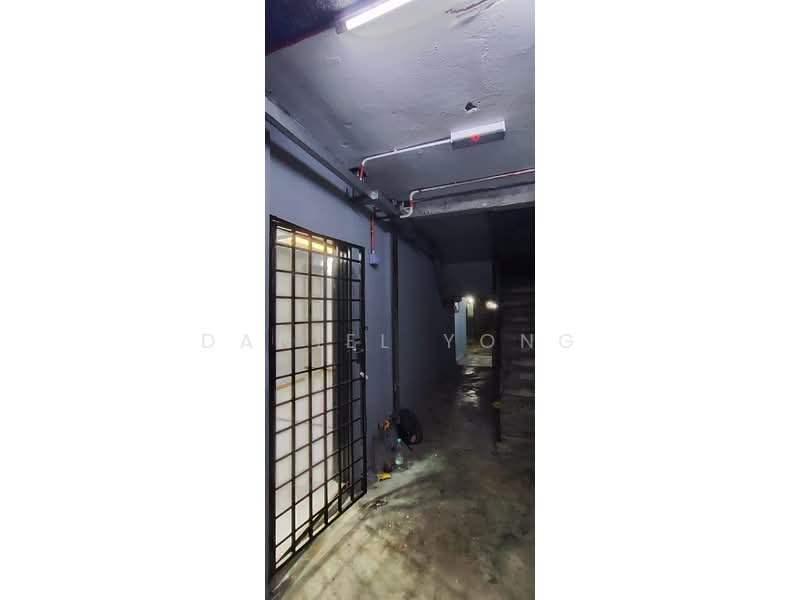 Flat for Sale at Taman Pontian Utama - Daniel Yong - Corridor - PropertyGuru.com.my