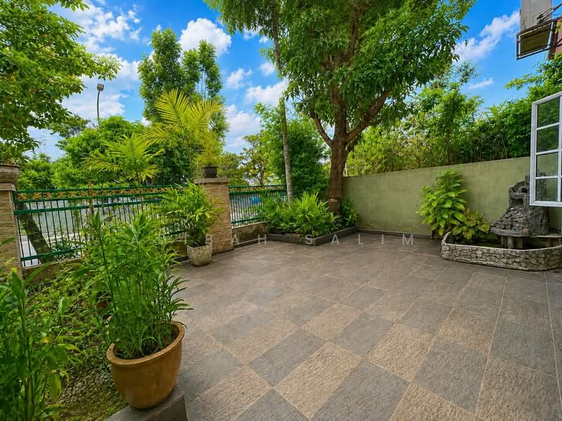 Rumah Teres 2 Tingkat untuk Dijual di Seksyen 13 (Shah Alam) - Adibah Salim - Exterior - PropertyGuru.com.my