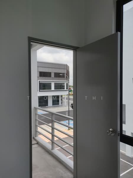 Shop / Office for Rent in Setia Alam (Selangor) - Thomas Thi - Balcony - PropertyGuru.com.my