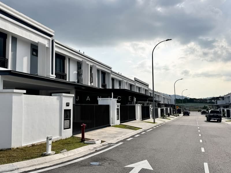 Rumah Teres 2-Tingkat untuk Dijual di Johor Bahru (Johor) - Janice . - PropertyGuru.com.my