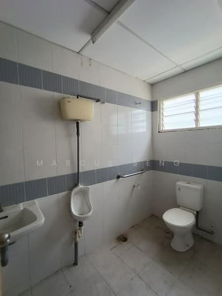 Shop for Sale in Tambun (Perak) - Marcus Seng - Bathroom - PropertyGuru.com.my