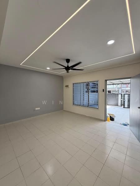 2-storey Terraced House for Sale in Taman Scientex Pasir Gudang (Pasir Gudang) - Win Lim - Living Room - PropertyGuru.com.my