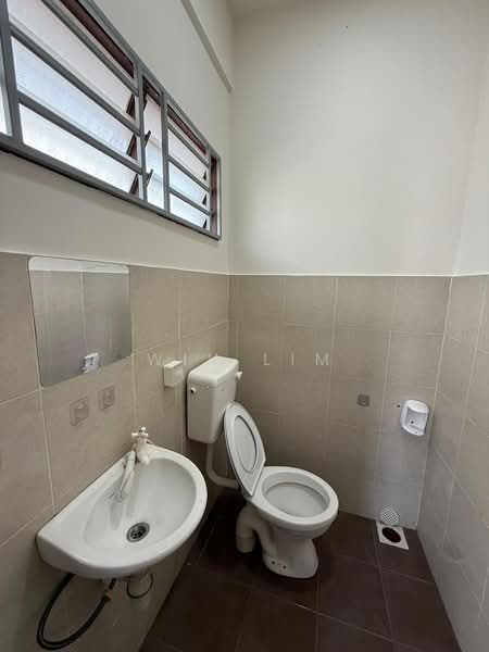 2-storey Terraced House for Sale in Taman Scientex Pasir Gudang (Pasir Gudang) - Win Lim - Bathroom - PropertyGuru.com.my