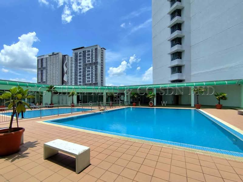 Kondominium untuk Dijual di OUG Parklane - Leslie Low - Pool - PropertyGuru.com.my