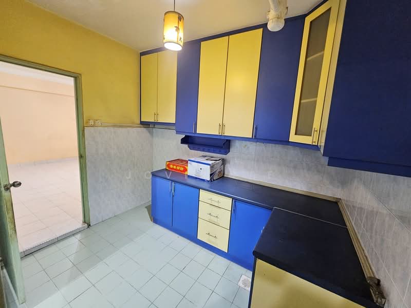 Kondominium untuk Dijual di Casa Villa Condominium - Jovie Lee - Kitchen - PropertyGuru.com.my