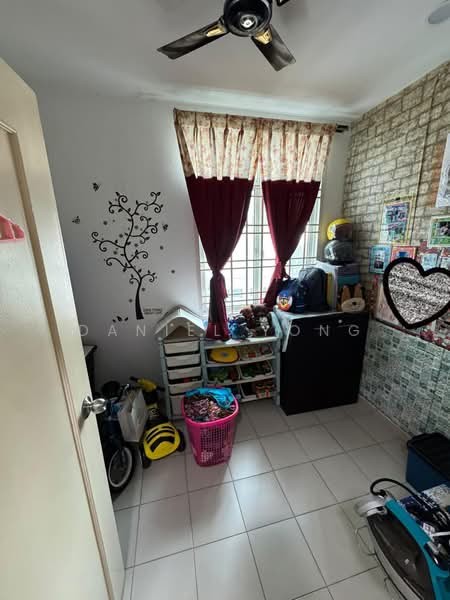 Apartment for Sale at Lake View Suites - Daniel Yong - Study - PropertyGuru.com.my