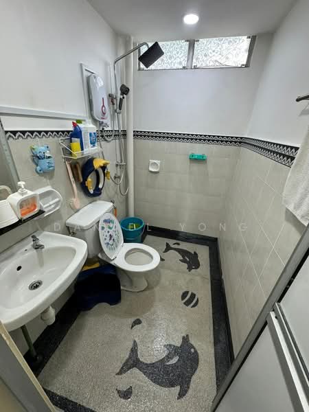Apartment for Sale at Lake View Suites - Daniel Yong - Bathroom - PropertyGuru.com.my