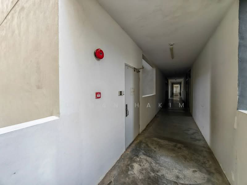 Apartment for Sale at PR1MA Two @ Laman View - Lukman Hakim - Corridor - PropertyGuru.com.my