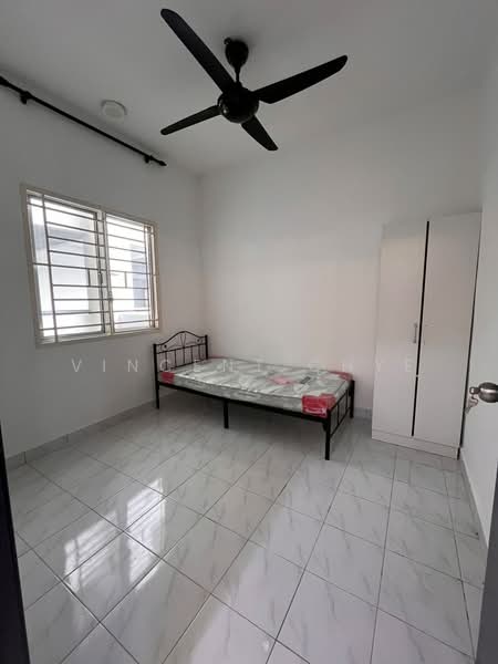 Pangsapuri untuk Disewa di Residensi Hijauan Lumayan - Vincent Chye - Bedroom - PropertyGuru.com.my