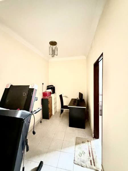2.5-storey Terraced House for Sale in Bandar Sungai Long (Selangor) - Dennix Chin - Study - PropertyGuru.com.my
