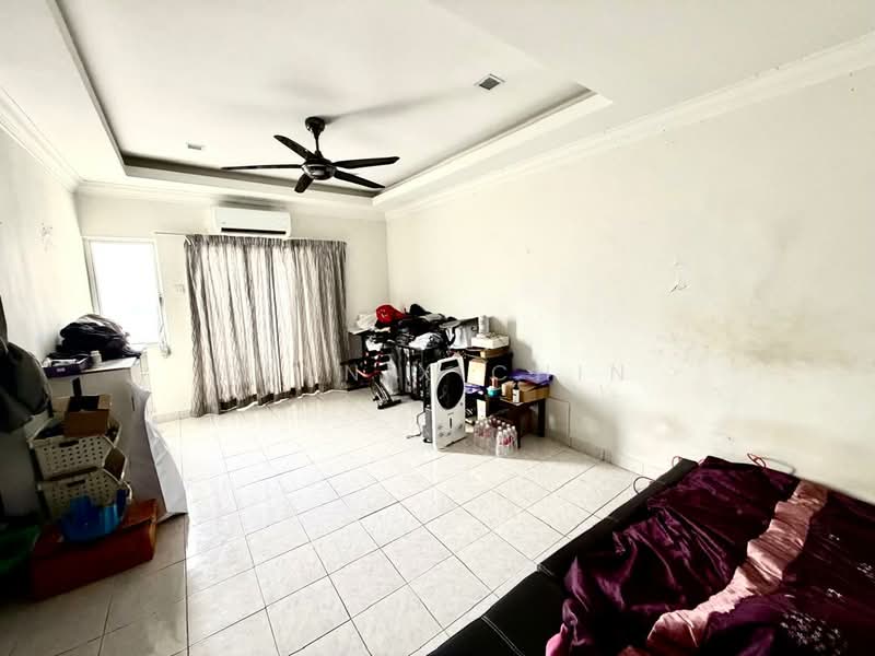 2.5-storey Terraced House for Sale in Bandar Sungai Long (Selangor) - Dennix Chin - Living Room - PropertyGuru.com.my