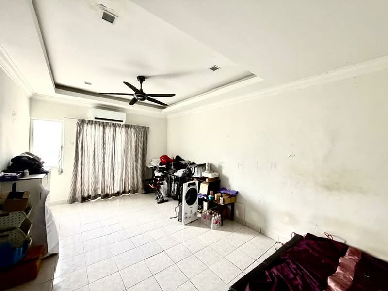 2.5-storey Terraced House for Sale in Bandar Sungai Long (Selangor) - Dennix Chin - Living Room - PropertyGuru.com.my