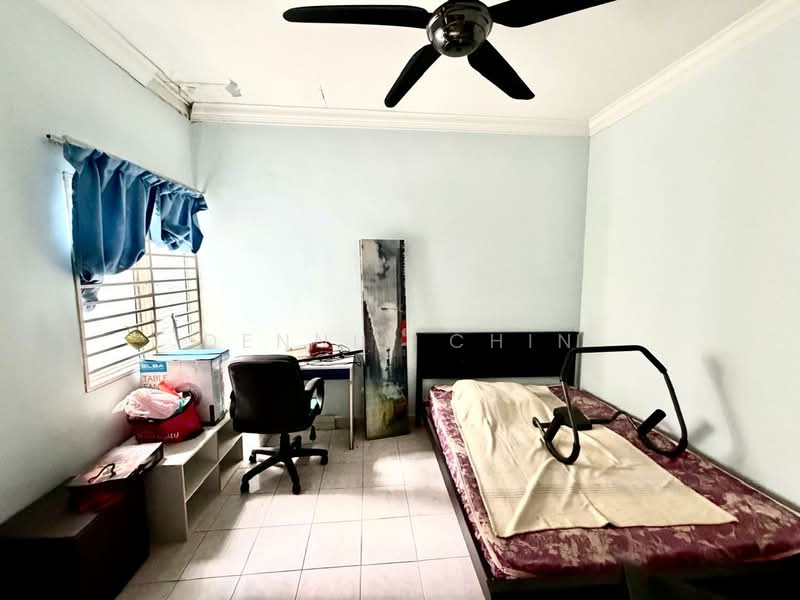 2.5-storey Terraced House for Sale in Bandar Sungai Long (Selangor) - Dennix Chin - Bedroom - PropertyGuru.com.my