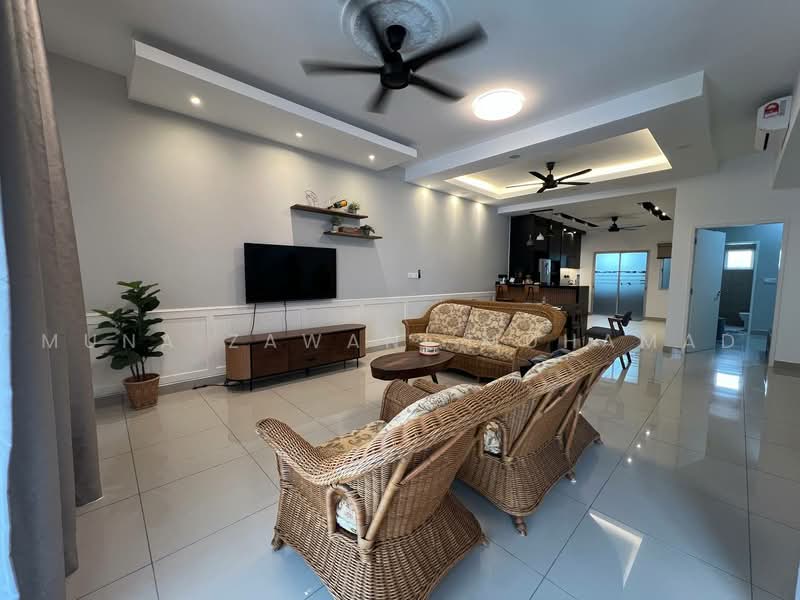 Rumah Teres 2 Tingkat untuk Disewa di Bandar Gamuda Cove (Dengkil) - Muna Zawani Muhamad - Living Room - PropertyGuru.com.my