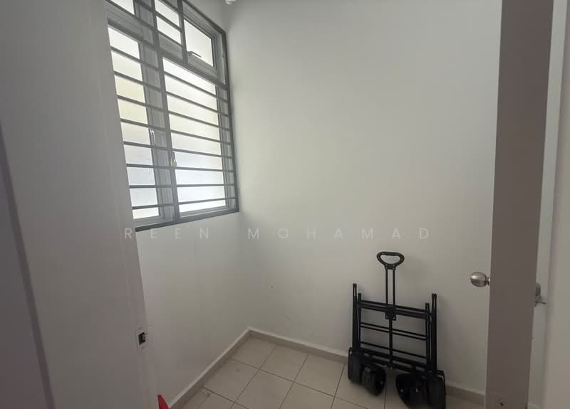Kondominium untuk Disewa di Residensi Adelia 4 - Reen Mohamad - Yard - PropertyGuru.com.my