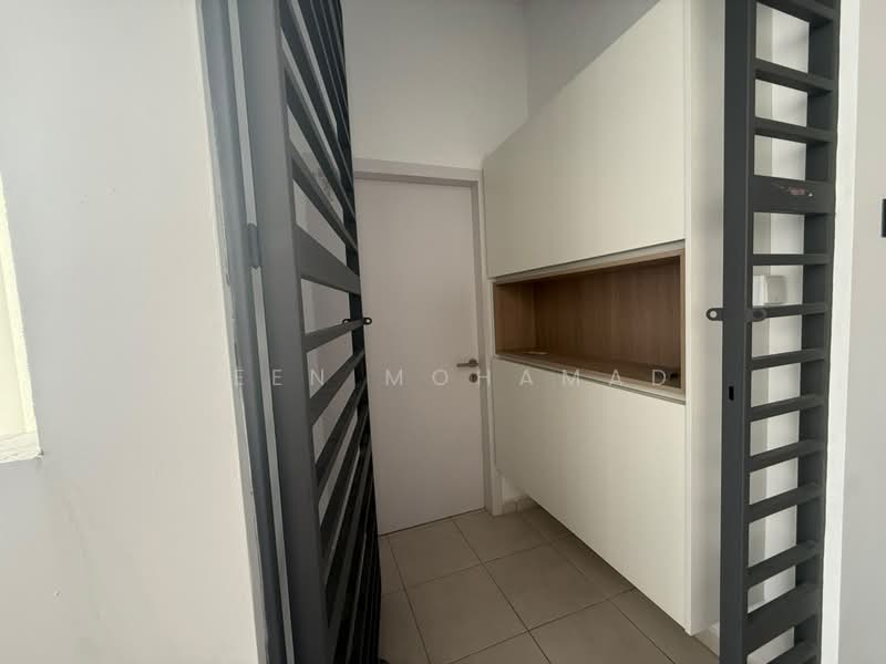 Kondominium untuk Disewa di Residensi Adelia 4 - Reen Mohamad - Entrance - PropertyGuru.com.my