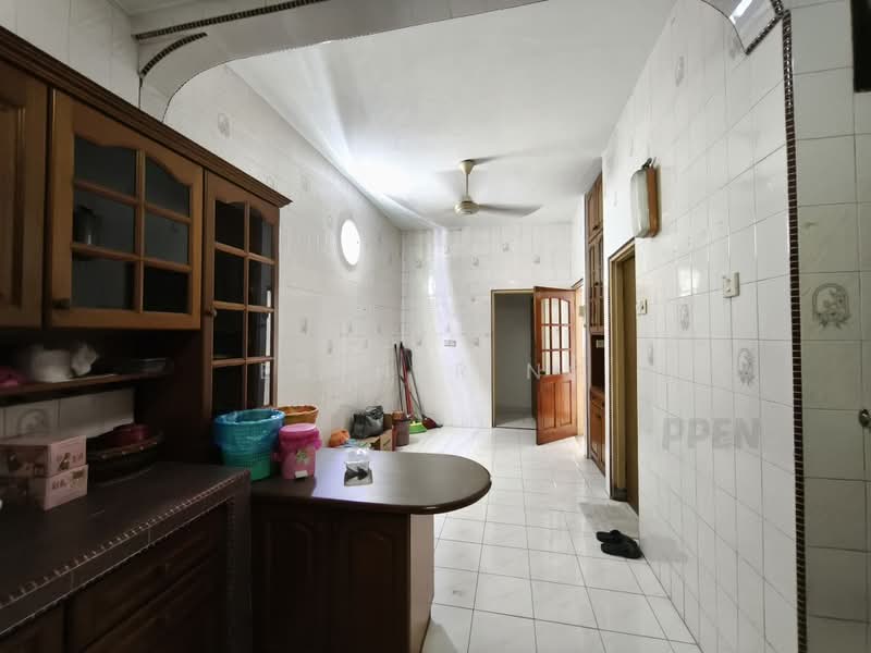2-storey Terraced House for Sale in Taman Chi Liung (Klang) - Esther Ng - Kitchen - PropertyGuru.com.my