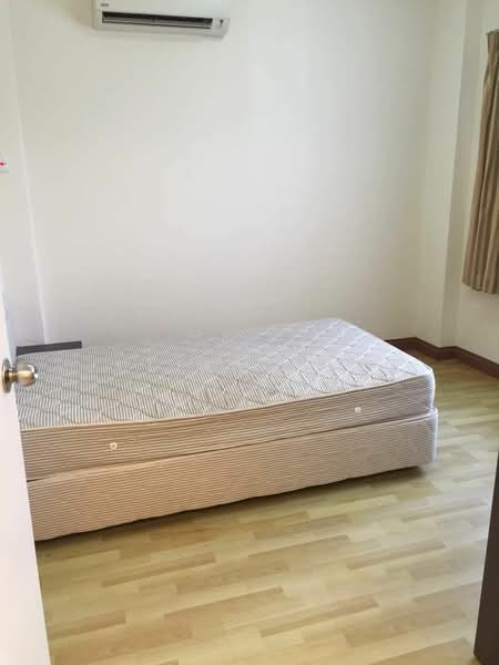 Kondominium untuk Dijual di Angkupuri Condominium - Julian Tong - Bedroom - PropertyGuru.com.my