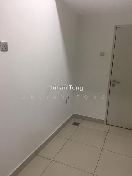 Kondominium untuk Dijual di Residence 8 - Julian Tong - PropertyGuru.com.my