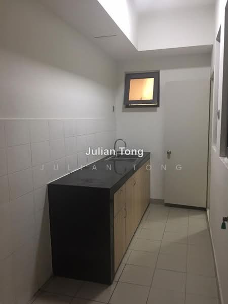 Kondominium untuk Dijual di Residence 8 - Julian Tong - PropertyGuru.com.my