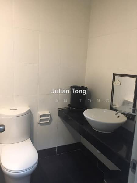 Kondominium untuk Dijual di Residence 8 - Julian Tong - PropertyGuru.com.my