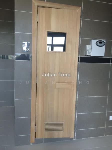 Kondominium untuk Dijual di Residence 8 - Julian Tong - PropertyGuru.com.my