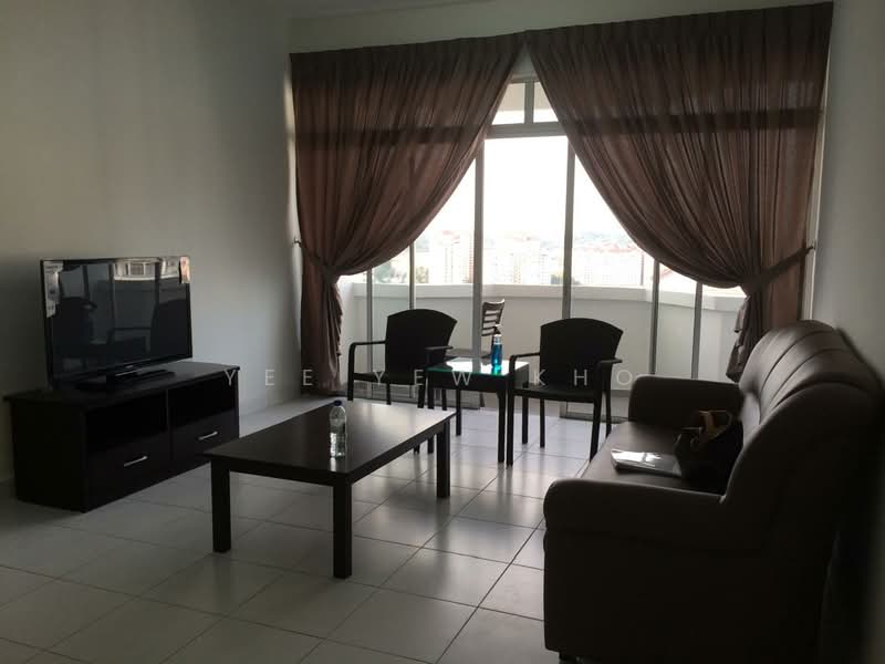 Kondominium untuk Dijual di Bukit OUG Condominiums - Yee Yew Kho - Living Room - PropertyGuru.com.my