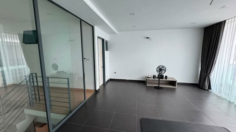 3-storey Terraced House for Rent in Bandar Nusaputra (Puchong) - Elyn Soo - Living Room - PropertyGuru.com.my