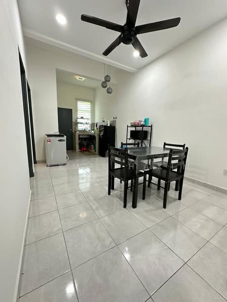 Rumah Teres 1 Tingkat untuk Dijual di Telok Panglima Garang (Selangor) - Lukman Hakim - Dining Room - PropertyGuru.com.my