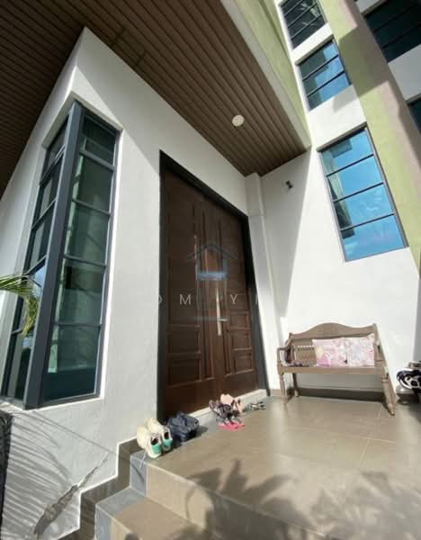 Semi-Detached House for Sale in Bukit Jelutong (Shah Alam) - Tom Yip - Exterior - PropertyGuru.com.my