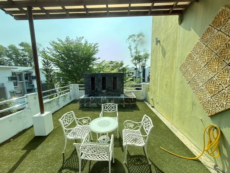 Semi-Detached House for Sale in Bukit Jelutong (Shah Alam) - Tom Yip - Exterior - PropertyGuru.com.my