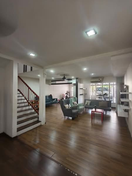Rumah Teres 2 Tingkat untuk Disewa di Seksyen 2 Bandar Baru Bangi (Bandar Baru Bangi) - Sylvester Goh - Living Room - PropertyGuru.com.my