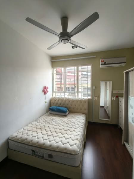 Rumah Teres 2 Tingkat untuk Disewa di Seksyen 2 Bandar Baru Bangi (Bandar Baru Bangi) - Sylvester Goh - Bedroom - PropertyGuru.com.my