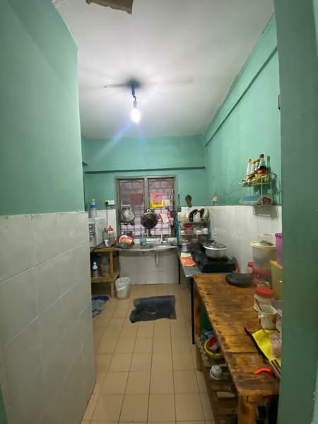 Pangsapuri untuk Dijual di Sri Ros Apartment - Keith Liew - Kitchen - PropertyGuru.com.my