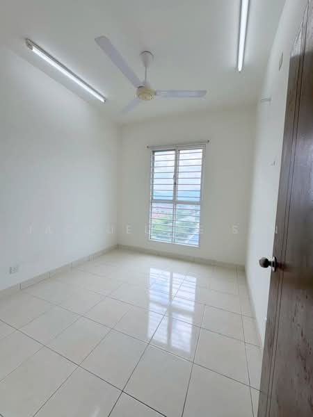 Kediaman Servis untuk Disewa di Ascotte Boulevard - Jacqueline San - Second Bedroom - PropertyGuru.com.my