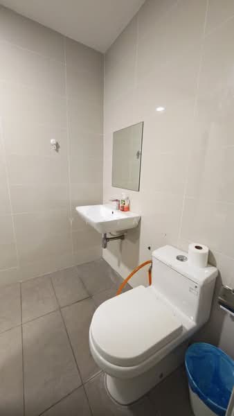 Servis Apartment untuk Disewa di Continew - YP Tan - Bathroom - PropertyGuru.com.my