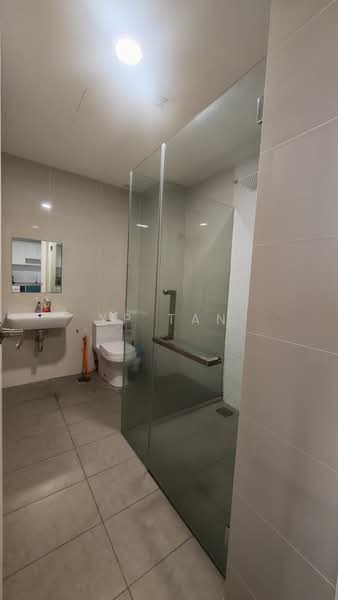 Servis Apartment untuk Disewa di Continew - YP Tan - Bathroom - PropertyGuru.com.my