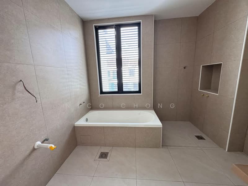 Semi-Detached House for Sale in Taman Kempas Utama (Tebrau) - Nico Chong - Bathroom - PropertyGuru.com.my
