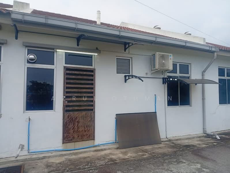 1-storey Terraced House for Sale in Telok Kemang (Negeri Sembilan) - Azrul Othman - Exterior - PropertyGuru.com.my