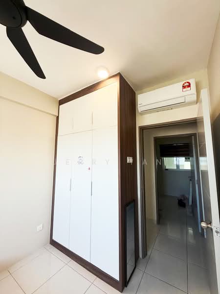 Kondominium untuk Disewa di Fairview Residence - Jerry Tan - Corridor - PropertyGuru.com.my