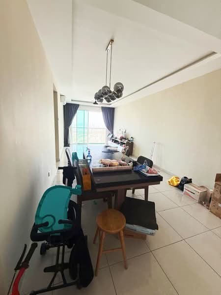 Kondominium untuk Disewa di Fairview Residence - Jerry Tan - Dining Room - PropertyGuru.com.my