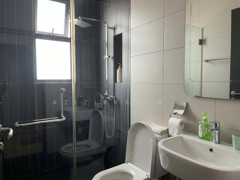 Kondominium untuk Dijual di Aura Residence - Azizirrahim . - Bathroom - PropertyGuru.com.my