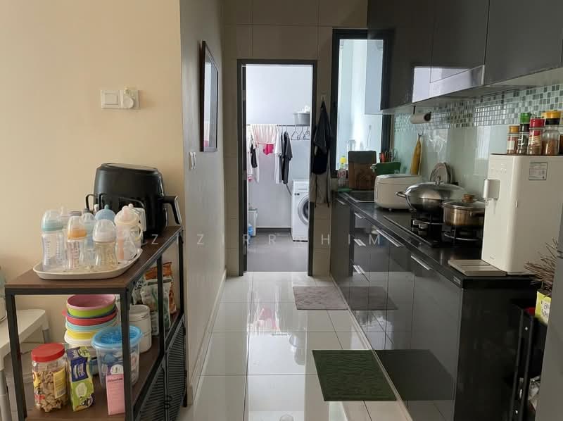 Kondominium untuk Dijual di Aura Residence - Azizirrahim . - Kitchen - PropertyGuru.com.my