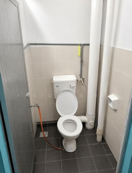 Pangsapuri untuk Dijual di Bayu Nyaman - Fariq Khairil - Bathroom - PropertyGuru.com.my