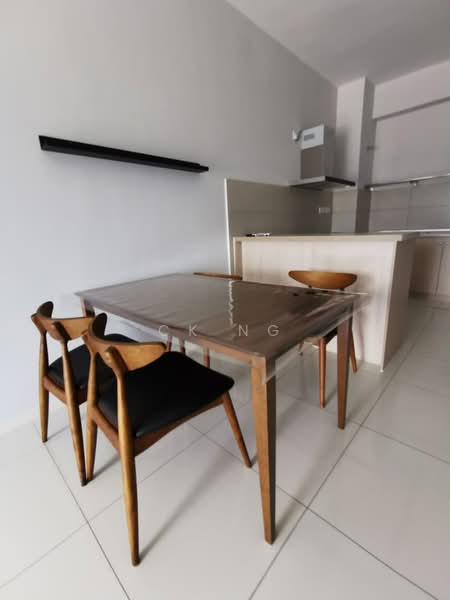 Servis Apartment untuk Dijual di Emerald 9 - CK Ng - Dining Room - PropertyGuru.com.my